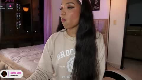 Snapshot of eimi_space chatting on February 11, 2025, 2:46 am eimi online show from February 11, 2025, 2:46 am