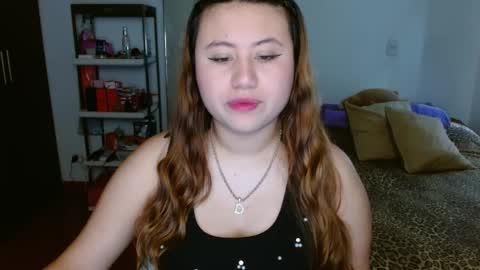 EIMY   MODEL INDEPENDENT online show from December 3, 2024, 8:50 pm