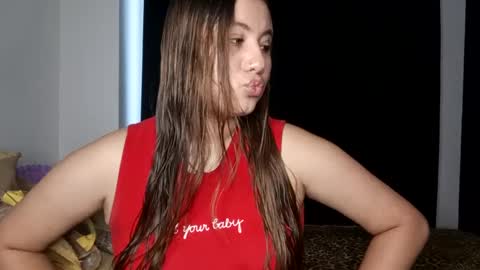 EIMY   MODEL INDEPENDENT online show from December 16, 2024, 10:34 pm