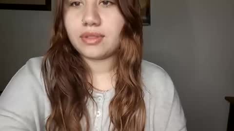 EIMY   MODEL INDEPENDENT online show from January 5, 2025, 6:24 am