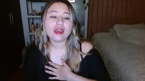 Snapshot of eimy_collin chatting on April 26, 2026, 5:38 am EIMY MODEL INDEPENDENT online show from April 26, 2026, 5:38 am