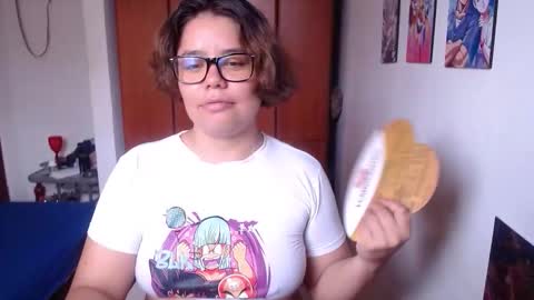 Snapshot of eimy_saenzz chatting on November 10, 2025, 3:33 pm eimy_saenzz online show from November 10, 2025, 3:33 pm