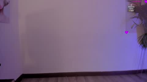 eimyaniston cute online show from February 8, 2025, 2:49 pm