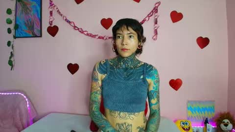 Carla online show from September 19, 2025, 10:32 pm
