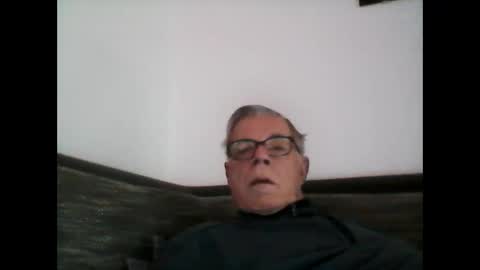 Snapshot of eisbaer1957 chatting on December 29, 2024, 10:01 am eisbaer1957 online show from December 29, 2024, 10:01 am