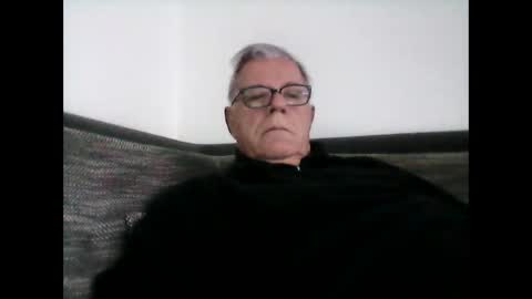 Snapshot of eisbaer1957 chatting on February 2, 2025, 8:13 am eisbaer1957 online show from February 2, 2025, 8:13 am