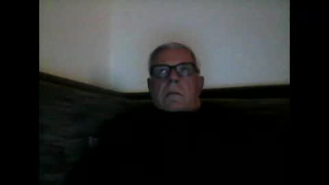 eisbaer1957 online show from November 28, 2025, 8:44 pm