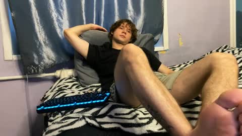 Eitan online show from April 10, 2026, 2:44 pm