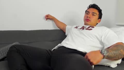 EITHAN CONOR online show from November 22, 2025, 1:59 am