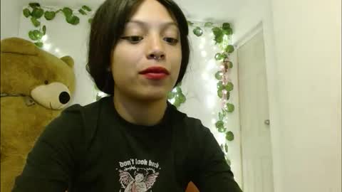 eiviiy1609 online show from September 20, 2025, 1:12 pm