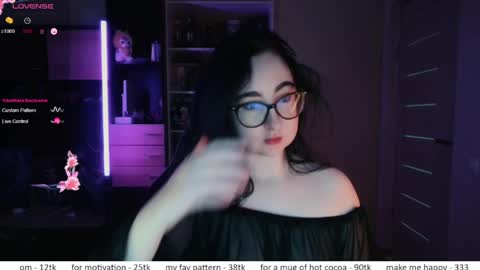 Snapshot of el_sweety chatting on March 26, 2026, 10:32 am If you like it when I meow give me a thumbs up online show from March 26, 2026, 10:32 am