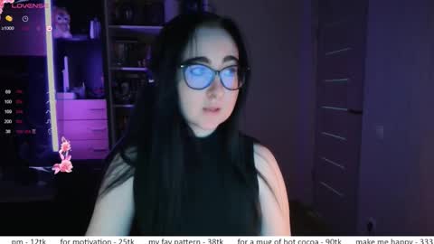 Snapshot of el_sweety chatting on March 27, 2026, 11:54 am If you like it when I meow give me a thumbs up online show from March 27, 2026, 11:54 am