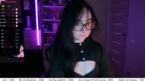 Snapshot of el_sweety chatting on April 9, 2026, 10:20 am If you like it when I meow give me a thumbs up online show from April 9, 2026, 10:20 am
