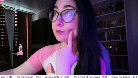 Snapshot of el_sweety chatting on May 18, 2026, 1:28 pm If you like it when I meow give me a thumbs up online show from May 18, 2026, 1:28 pm
