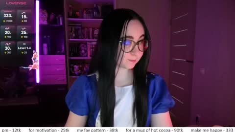 Snapshot of el_sweety chatting on May 26, 2026, 10:55 am If you like it when I meow give me a thumbs up online show from May 26, 2026, 10:55 am