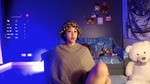 Snapshot of ela_0 chatting on February 22, 2025, 9:12 am Ela  Help me reach 100 thumbs up online show from February 22, 2025, 9:12 am