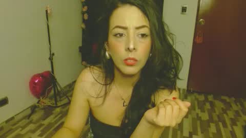 ela_3611 online show from December 17, 2025, 5:24 am