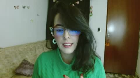 ela_3611 online show from April 5, 2026, 2:42 am