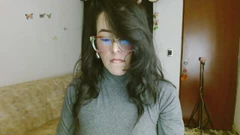 ela_3611 online show from April 14, 2026, 3:12 am