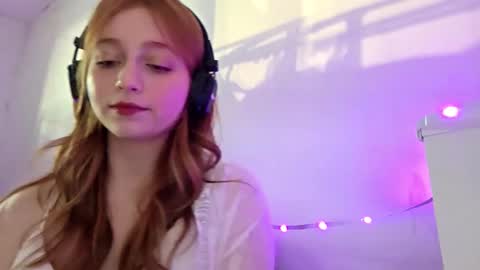 Maya online show from October 17, 2025, 1:46 pm