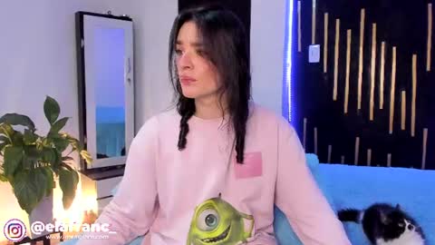 Snapshot of elaia_franc chatting on June 19, 2026, 10:57 pm Elaia franco online show from June 19, 2026, 10:57 pm
