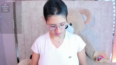 elaine87_ online show from October 5, 2025, 7:01 pm