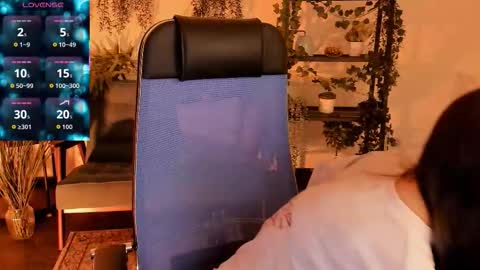 Snapshot of elainebeness chatting on January 18, 2026, 10:02 pm Your sweet girl online show from January 18, 2026, 10:02 pm