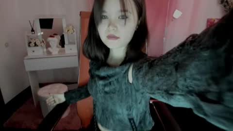 Snapshot of elainebeness chatting on April 15, 2026, 1:12 am Your sweet girl online show from April 15, 2026, 1:12 am