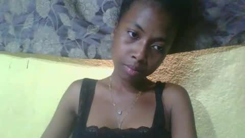 Snapshot of elalia1234 chatting on September 29, 2025, 5:01 am elalia1234 online show from September 29, 2025, 5:01 am