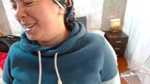 Snapshot of elamurray chatting on November 11, 2025, 11:10 am elamurray online show from November 11, 2025, 11:10 am