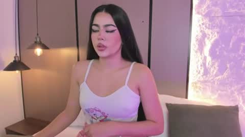 Snapshot of elara_bloom_ chatting on June 30, 2026, 2:23 am elara_bloom_ online show from June 30, 2026, 2:23 am