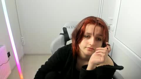 Snapshot of elara_muse chatting on April 30, 2026, 9:26 am Evie online show from April 30, 2026, 9:26 am