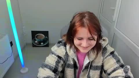 Snapshot of elara_muse chatting on May 15, 2026, 6:42 am Evie online show from May 15, 2026, 6:42 am