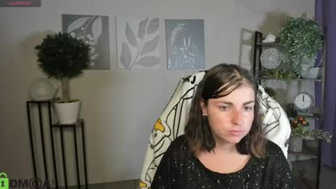 Snapshot of elara_starfall chatting on July 14, 2026, 10:21 am Marta online show from July 14, 2026, 10:21 am