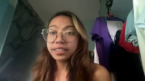 Ela online show from June 9, 2026, 12:00 am