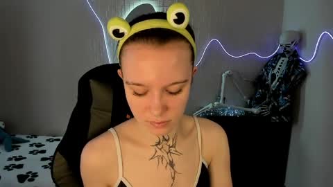 Snapshot of elastikiss chatting on April 4, 2026, 4:55 am elastikiss online show from April 4, 2026, 4:55 am