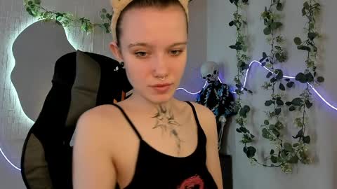 Snapshot of elastikiss chatting on April 11, 2026, 8:18 am elastikiss online show from April 11, 2026, 8:18 am