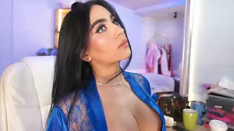 Snapshot of elasummeer chatting on July 28, 2026, 4:39 pm Elasummeer online show from July 28, 2026, 4:39 pm