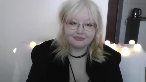 elayne_sweet online show from March 21, 2026, 8:19 am