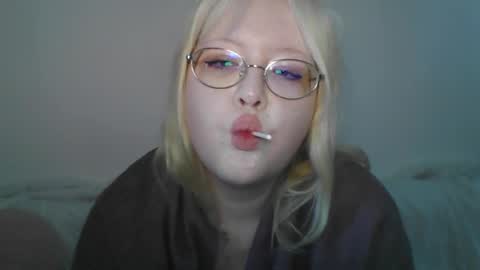 elayne_sweet online show from April 9, 2026, 8:09 am