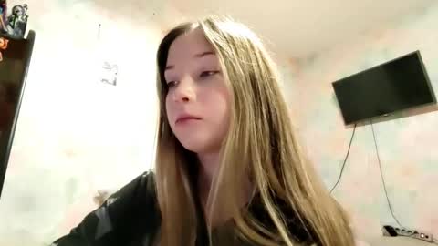 MIa online show from February 21, 2026, 4:24 am