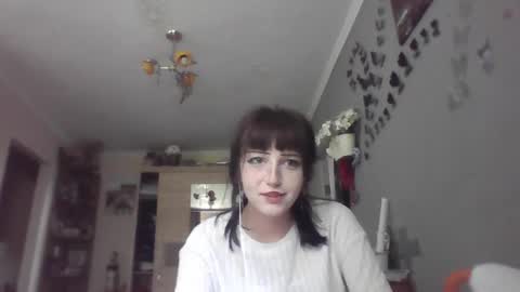 Snapshot of elaynetanton chatting on July 23, 2026, 8:56 am Lia online show from July 23, 2026, 8:56 am
