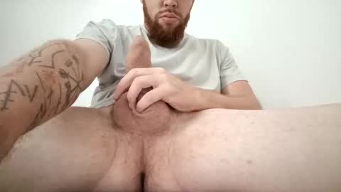 Snapshot of elcarlos25 chatting on December 3, 2025, 5:11 pm elcarlos25 online show from December 3, 2025, 5:11 pm