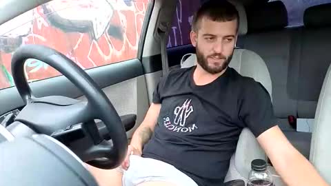 elchapoguzman95 online show from September 10, 2025, 6:35 am