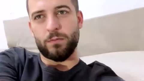 elchapoguzman95 online show from November 25, 2025, 7:41 am