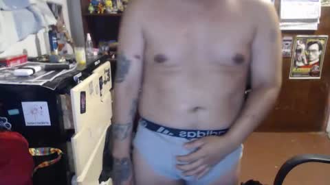 Ale Umbral online show from December 15, 2025, 11:53 pm