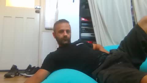 daniel18cmx online show from November 10, 2025, 2:10 am