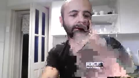 daniel18cmx online show from May 14, 2026, 4:41 am