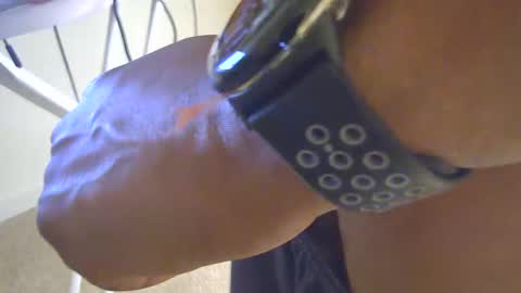 eldongue2024 online show from March 3, 2025, 9:33 am