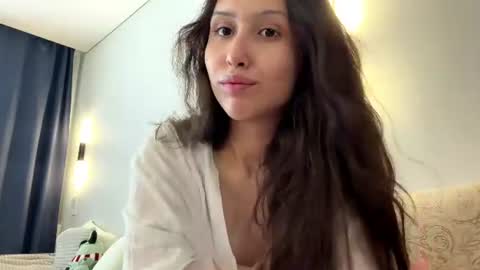 Snapshot of eleanorefrens chatting on July 15, 2026, 10:20 am Alice online show from July 15, 2026, 10:20 am